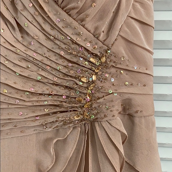 Dress - Picture 2 of 7